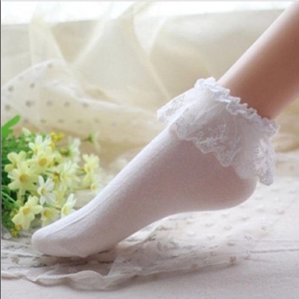 *NEW Ruffle Socks